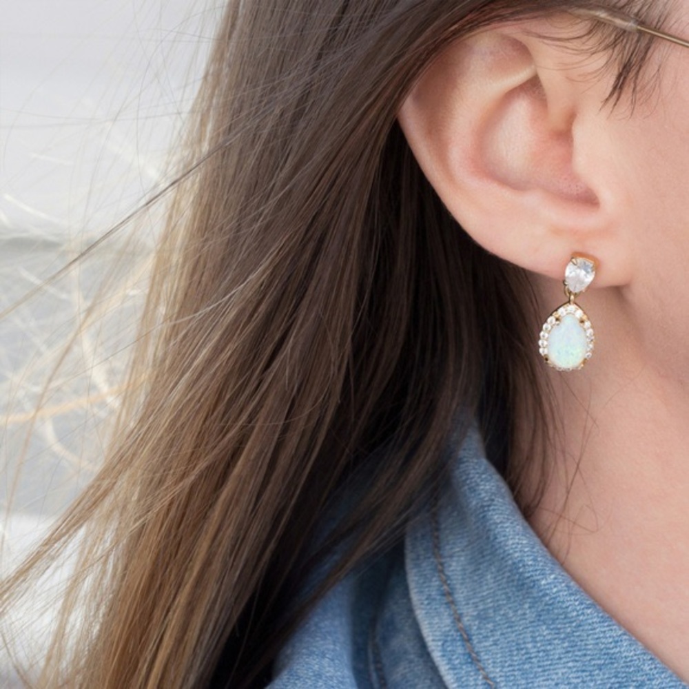 Chloe + Isabel Clara Drop Earrings